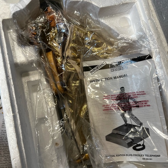 Elvis Presley Hounddog Phone - Picture 7 of 11